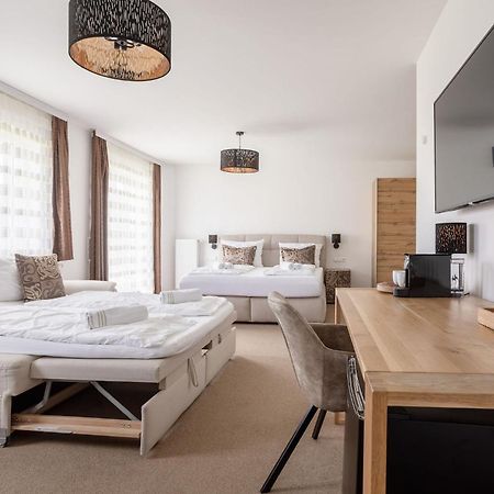 Casa Plus Villach Exteriör bild