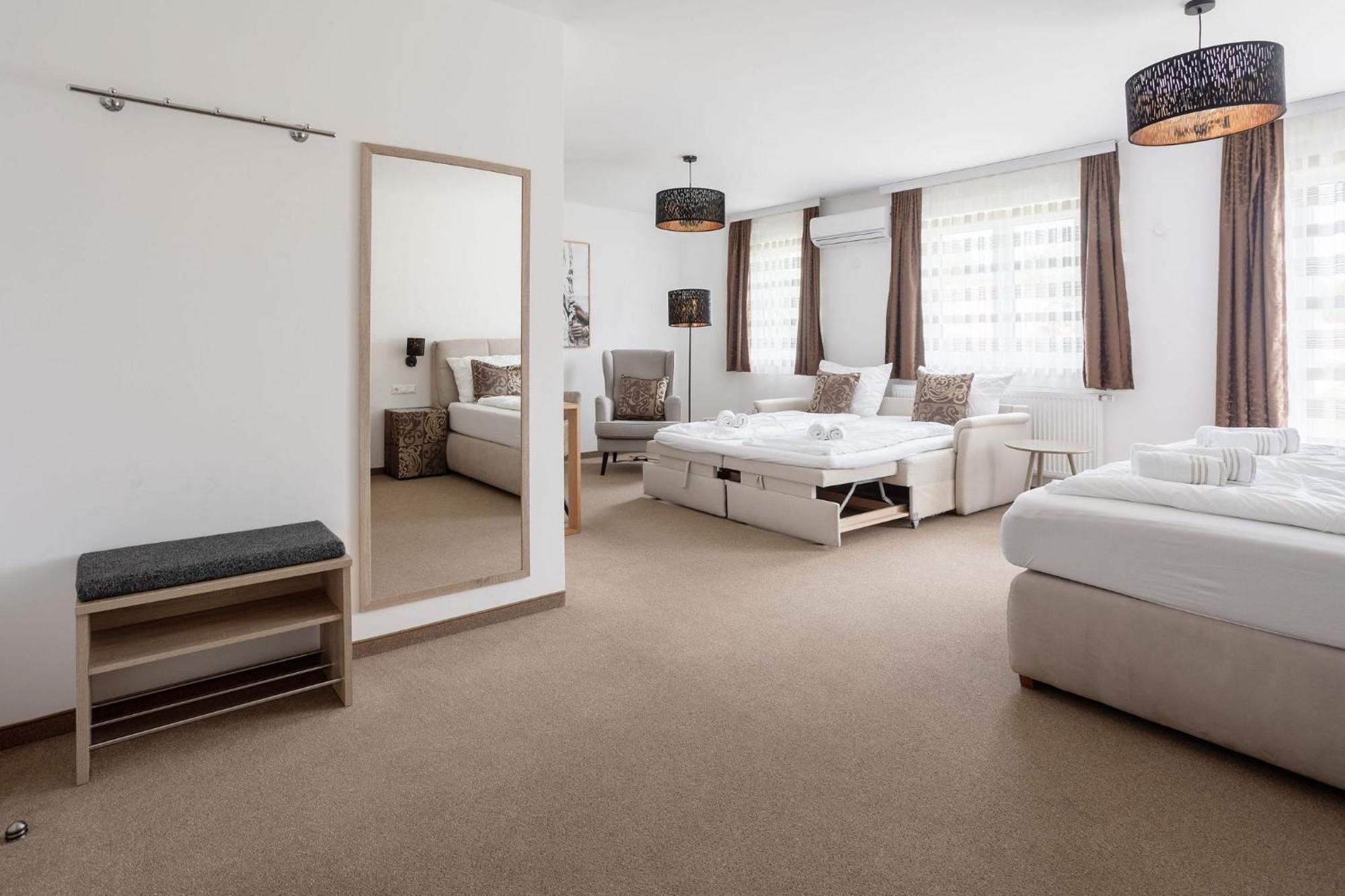Casa Plus Villach Exteriör bild