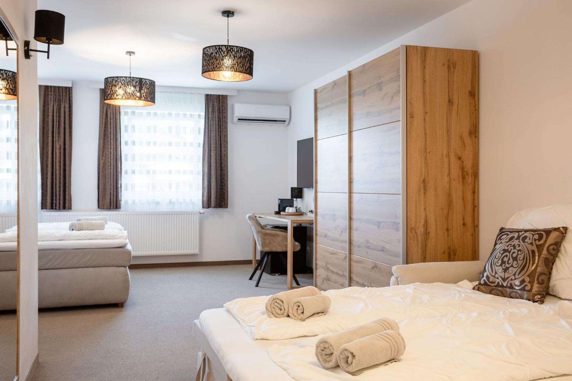 Casa Plus Villach Exteriör bild