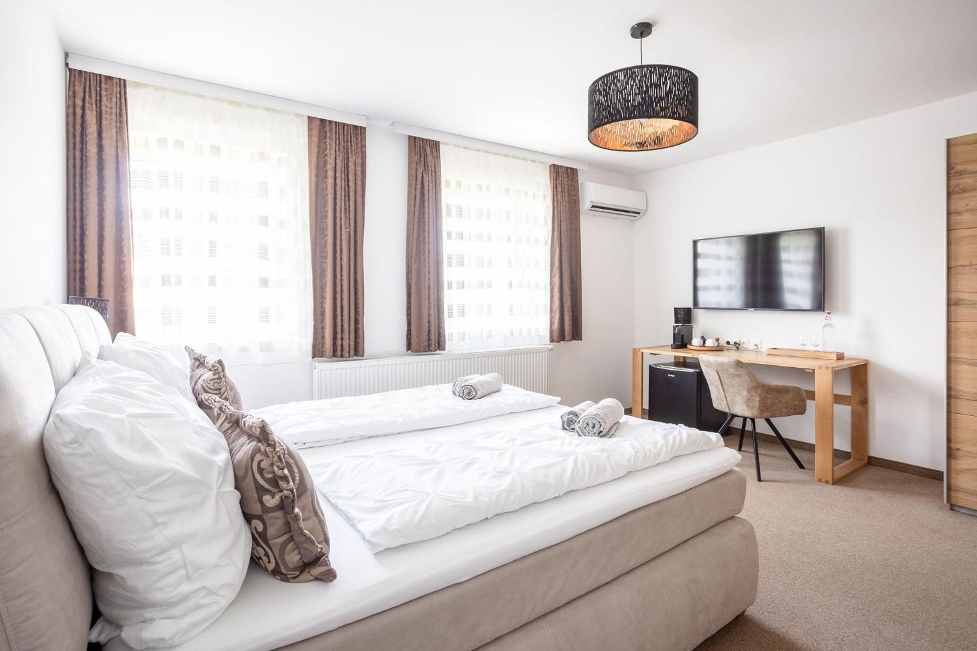 Casa Plus Villach Exteriör bild