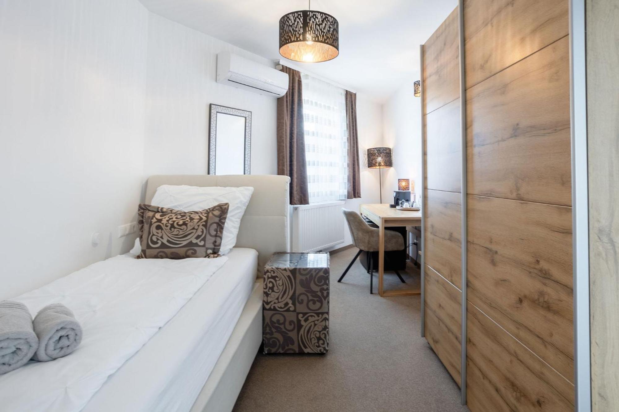 Casa Plus Villach Exteriör bild